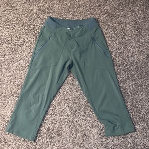 Columbia crop pants